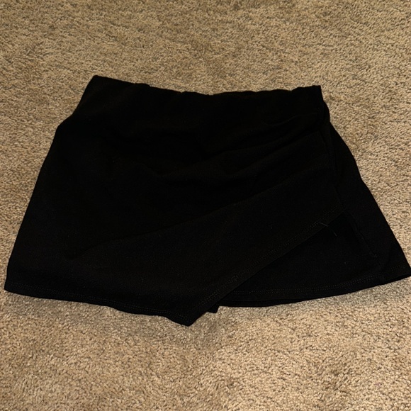 Windsor Black Skort - Picture 1 of 4